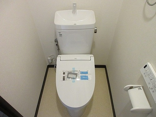 ライオンズマンション諏訪野のトイレ|温水洗浄便座新規設置