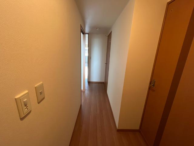 ローズマリーⅠの内装|廊下