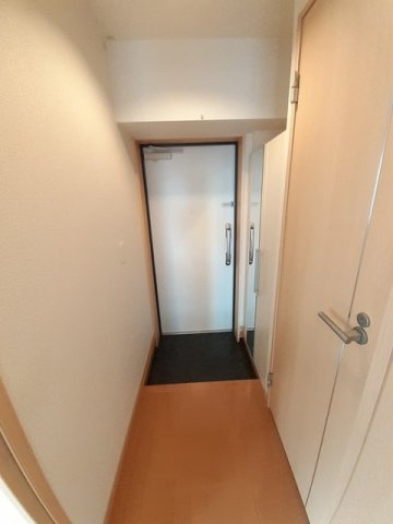 フォーウィルズコートⅡの玄関