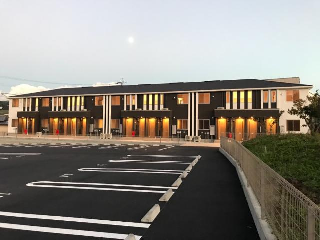 ソレイユの外観|外観写真（夜）