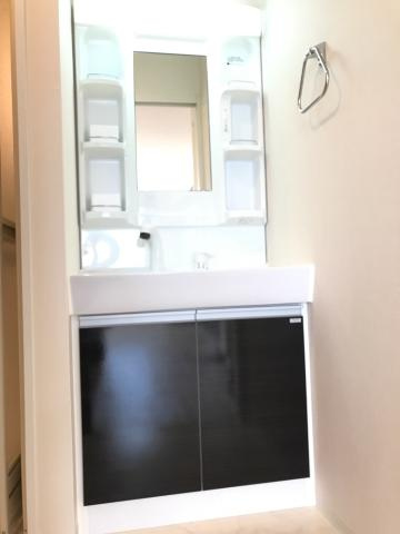 シャン・ドゥ・ポワロの洗面所|洗面