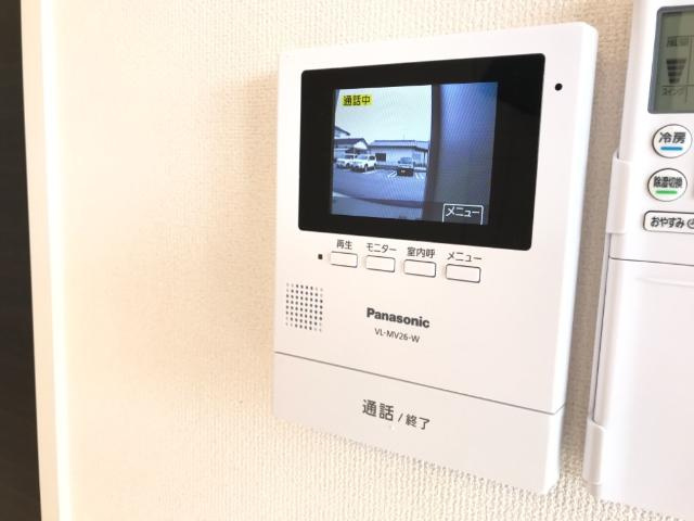 シャン・ドゥ・ポワロの内装|モニタ付インターホン