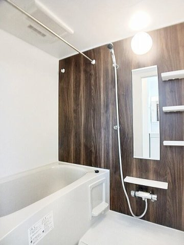 ファミリア長門石の浴室