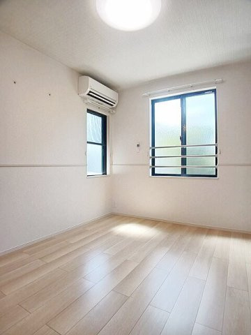 ファミリア長門石の内装