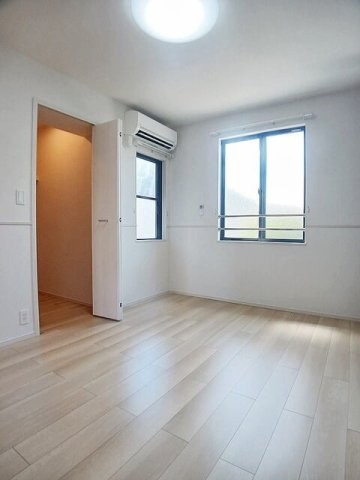 ファミリア長門石の内装