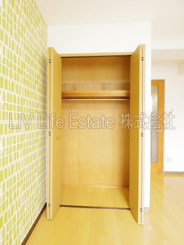 小平市小川町２丁目の賃貸マンションの収納