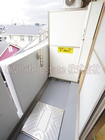 小平市小川町２丁目の賃貸マンションのバルコニー