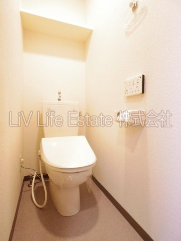 小平市小川町２丁目の賃貸マンションのトイレ