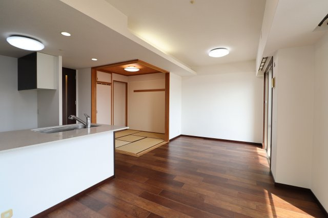 ロフティ諏訪野の居間・リビング