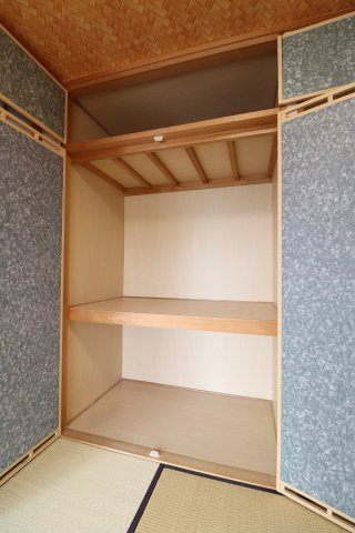 ロフティ諏訪野の収納