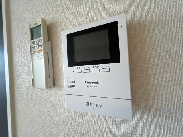 シャン・ドゥ・ポワロの内装|カメラ付インターホン