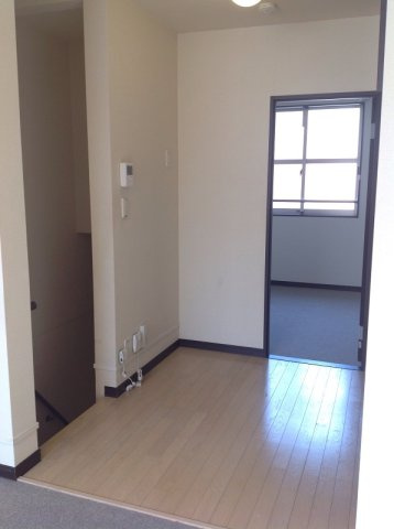 レオネクストブルーゼファーの居間・リビング