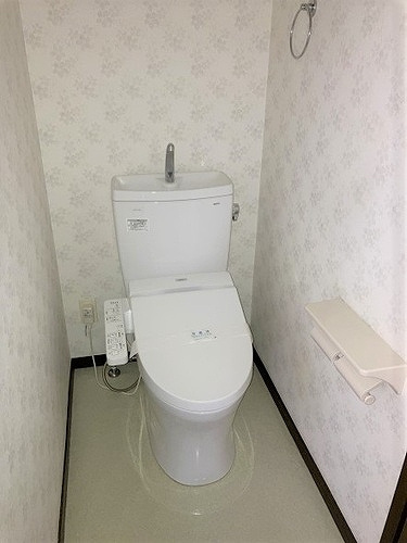 ライオンズマンションＭＡＸＩＭ櫛原のトイレ|温水洗浄便座