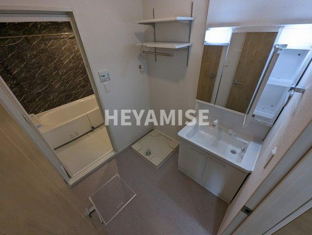 メゾン・アイリスBの洗面所|※室内画像は類似物件のもの