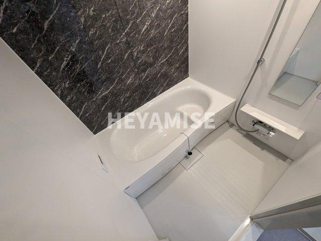 メゾン・アイリスBの浴室|※室内画像は類似物件のもの