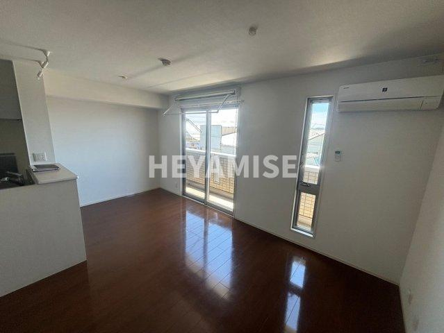 インターフレグラント A棟の居間・リビング