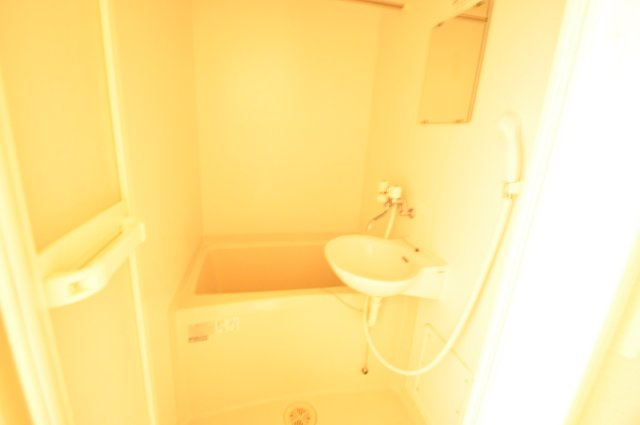 レオパレスいまじんの浴室