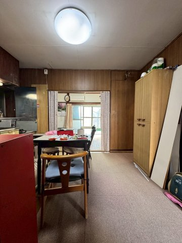 所沢市若松町中古戸建ての居間・リビング