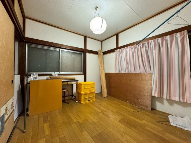 所沢市若松町中古戸建ての洋室
