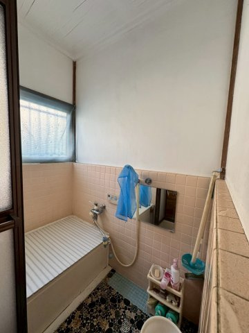 所沢市若松町中古戸建ての浴室