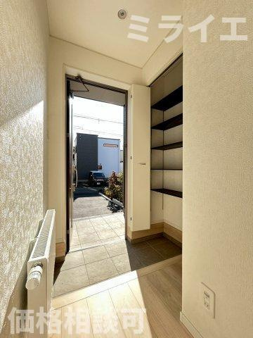 【新築戸建】石狩市花川南二条2丁目5棟の玄関|同仕様物件