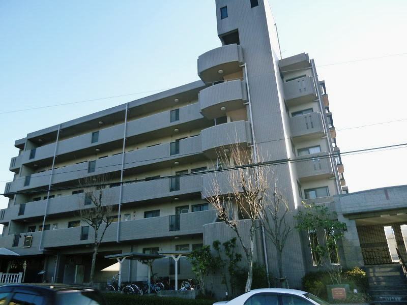 グランドメゾン神ノ倉の外観