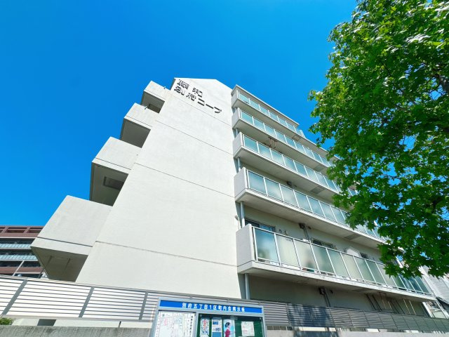 【外観】 | 藤和別府コープ☆仲介手数料無料☆ | 【アクセス良好な好立地】最寄り駅まで徒歩圏内で通勤・通学に大変便利な立地です！周辺は平坦な道が多く、自転車での移動もラクラク。行動範囲が広がる利便性の高さが魅力の、アクティブに暮らせる周辺環境。