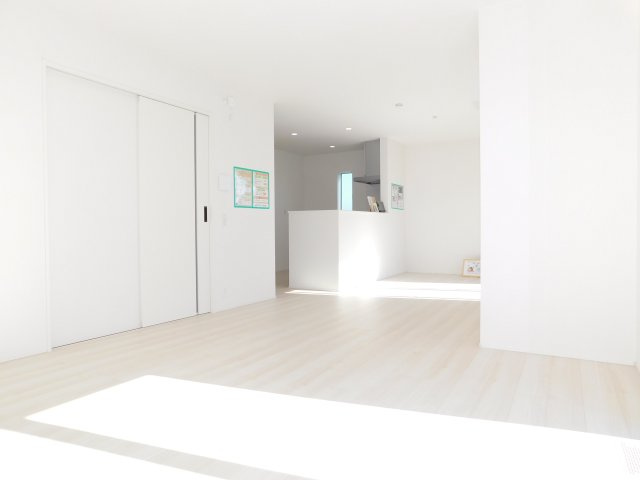 稲沢市祖父江町祖父江江東の新築一戸建の居間・リビング|◇リビング◇　　南面で明るく広いリビング２０．０帖　リビングや庭の様子が見渡せる対面キッチン♪