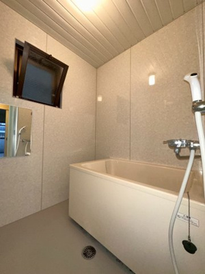 【浴室】 | ヴィラオリエント