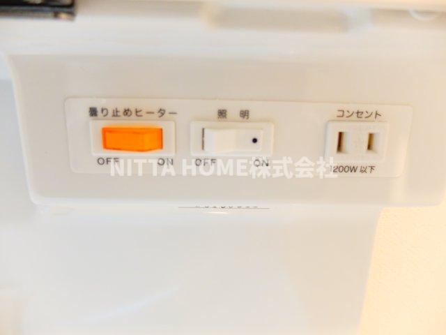 丹波篠山市杉のアパートの設備|洗面ミラーには曇り止めもあります◎