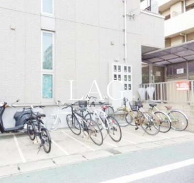 【その他共用部分】 | クレール浦安 | 駐輪場です。