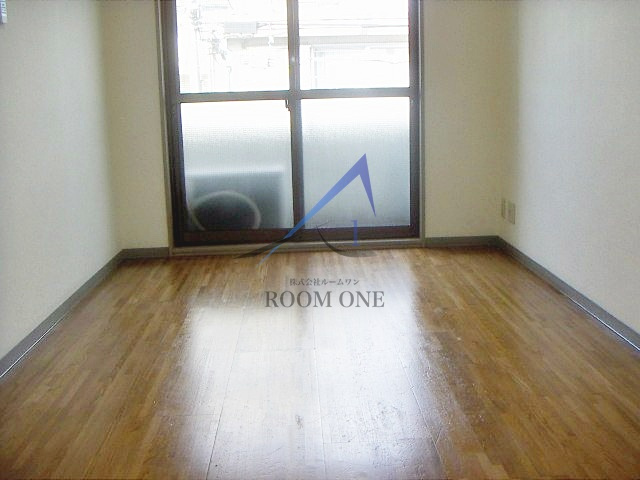 メゾン・アイルの居間・リビング|洋室のお部屋です。