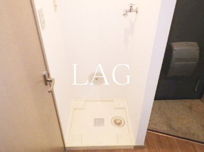 【その他】 | ファミリーエイト | 室内洗濯機置き場です。