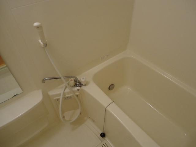 ウイステリアハウスの浴室|バス（イメージ）