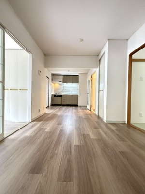 【居間・リビング】 | イーストヒルズ平野