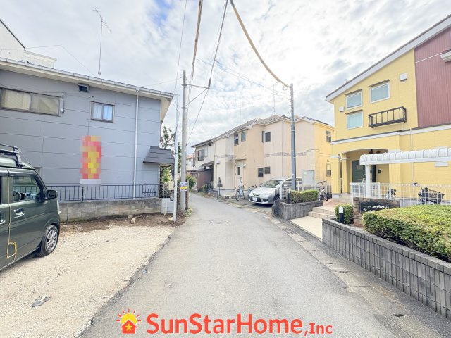【サンスターホーム】武蔵村山市本町4丁目　新築　長期優良住宅の前面道路含む現地写真