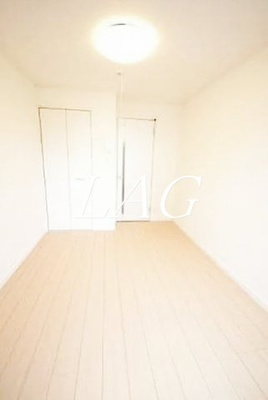 【居間・リビング】 | バーミープレイス武蔵小山 | 洋室のお部屋です。