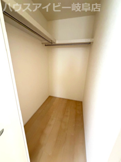 【収納】 | 岐阜市池ノ上町新築建売限定1邸！最寄りのバス停徒歩1分！小学校まで徒歩10分です♪お車3台可能！ | 岐阜市池ノ上町新築建売限定1邸！最寄りのバス停徒歩1分！小学校まで徒歩10分です♪お車3台可能！