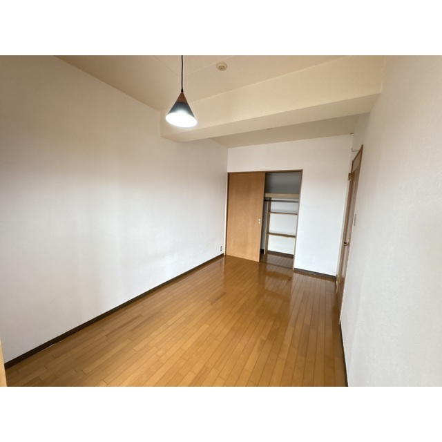 フローラ大塚壱番館の居間・リビング