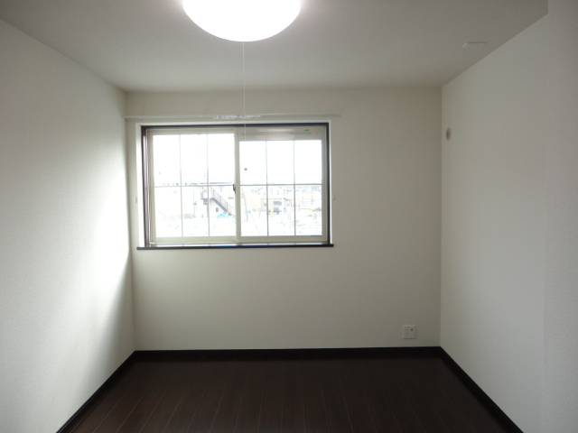 リバレインの内装|洋室（南側）