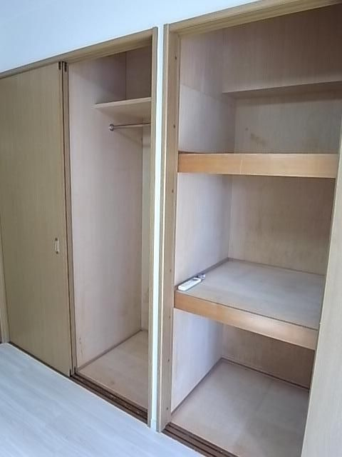 秀和桜丘レジデンスの収納