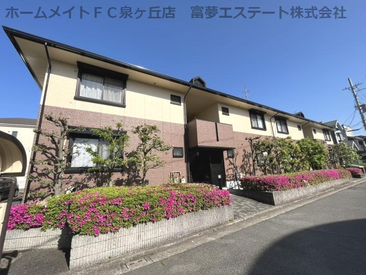 ドミールの外観
