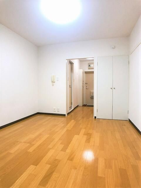 アーデル町屋の居間・リビング