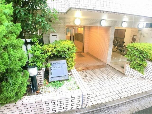 アーデル町屋のエントランス