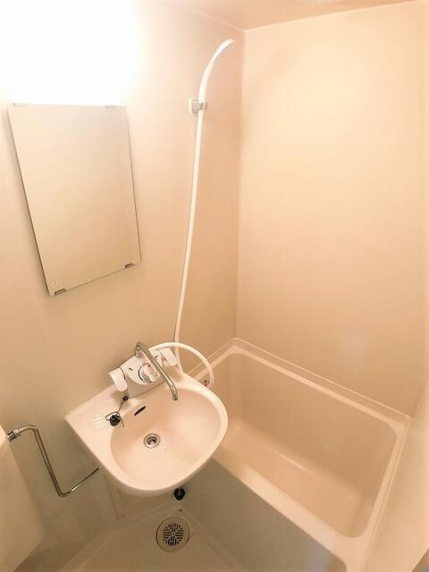 アーデル町屋の浴室