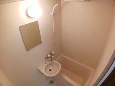 【浴室】 | ゴールドキャッスルⅡ | きれいなお風呂です