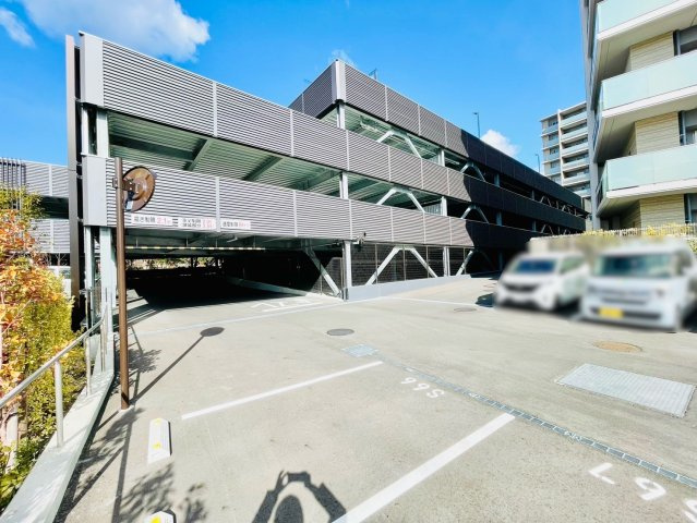 プレミスト藤が丘シーズンフェイスの駐車場|駐車場②