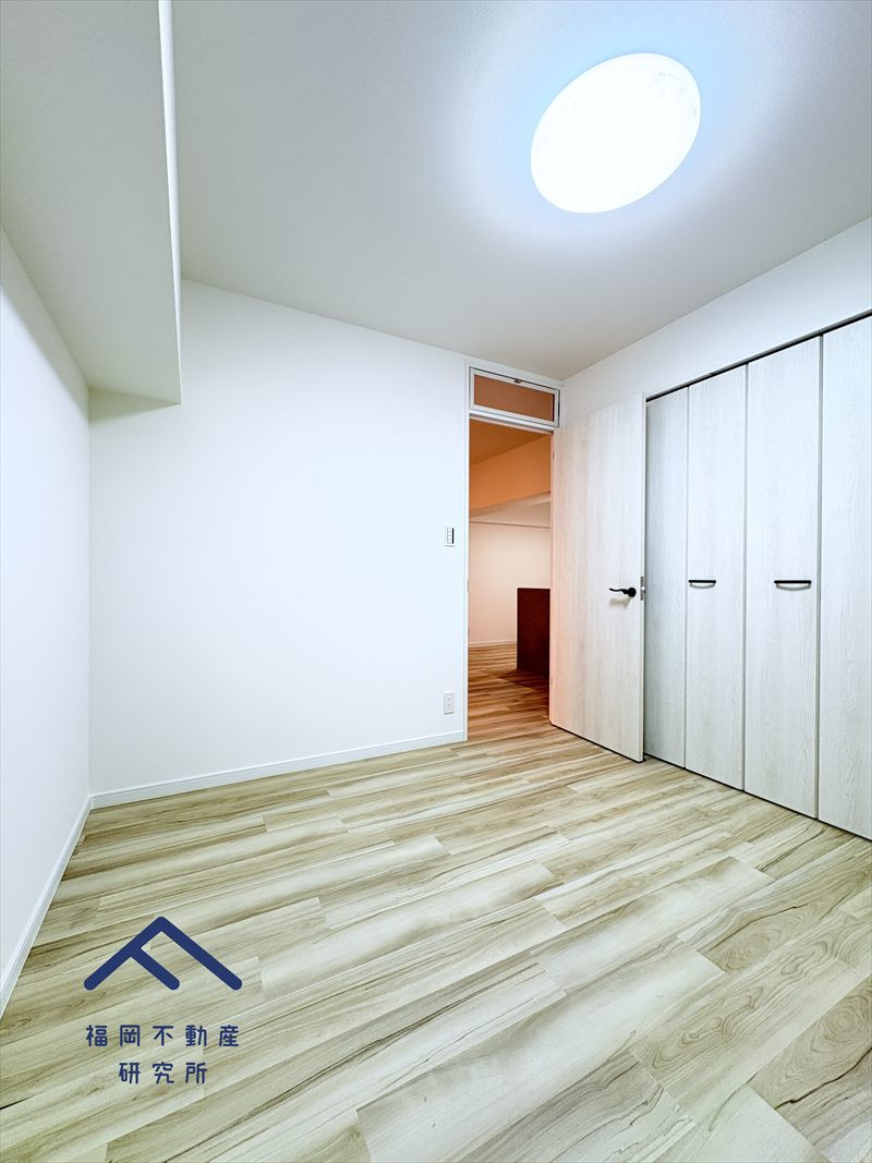 住吉ハイツの洋室