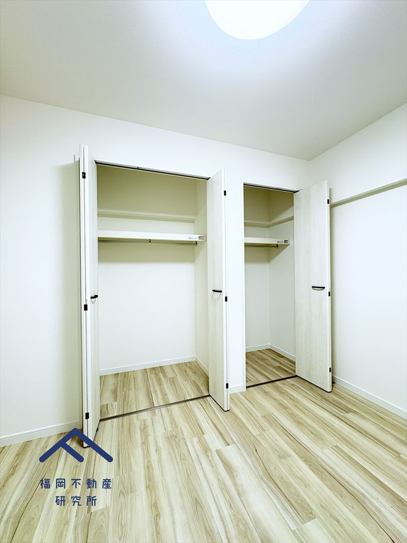 住吉ハイツの洋室