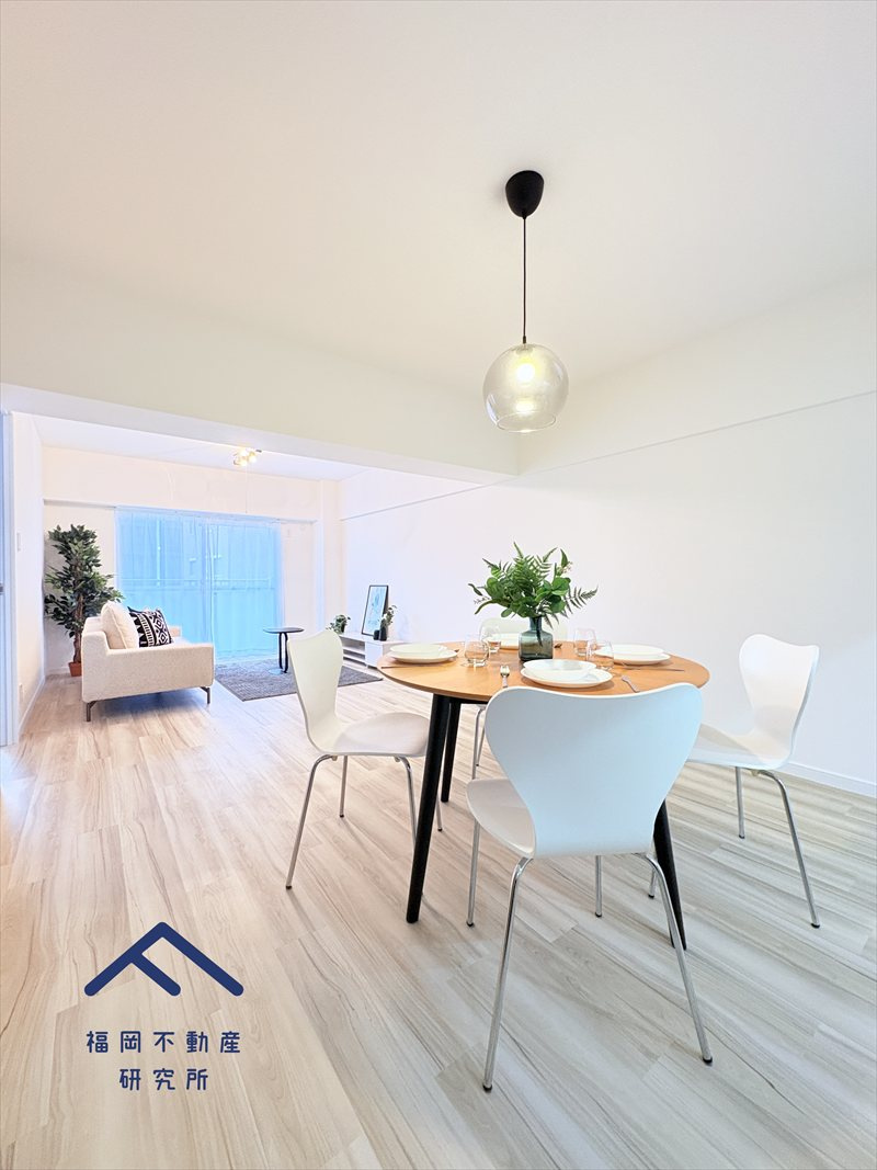 住吉ハイツの居間・リビング